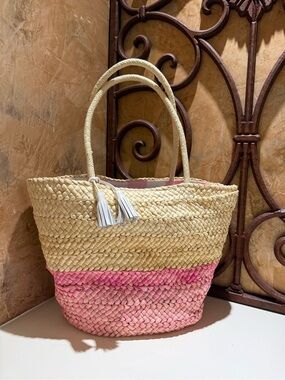 Vineyard Vines Straw Tote in Natural and Pink Ombre